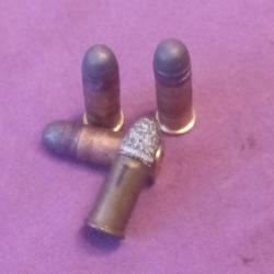 320 bulldog. 4 cartouches poudre noire. Collection