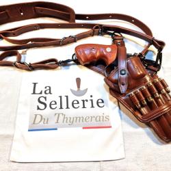 ETUI VENTRAL pour REVOLVERS (entreprise artisanale fran&ccedil;aise )