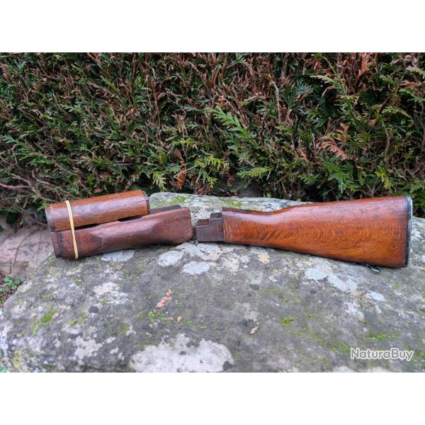 Kit bois Pour AK et akm en bois de h�tre dans son jus avec marquage apparent