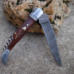 Couteau Damas Lame 128 couches Fa&ccedil;on Laguiole Abeille Manche Bois Fleur Laiton T-Bouchons Artisanale