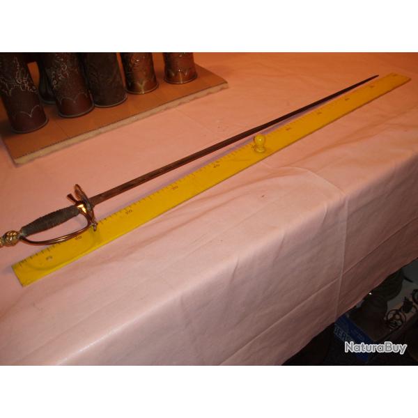 EPEE D'UNIFORME D'OFFICIER SUPERIEUR epoque REVOLUTIONNAIRE .SANS FOURREAU.
