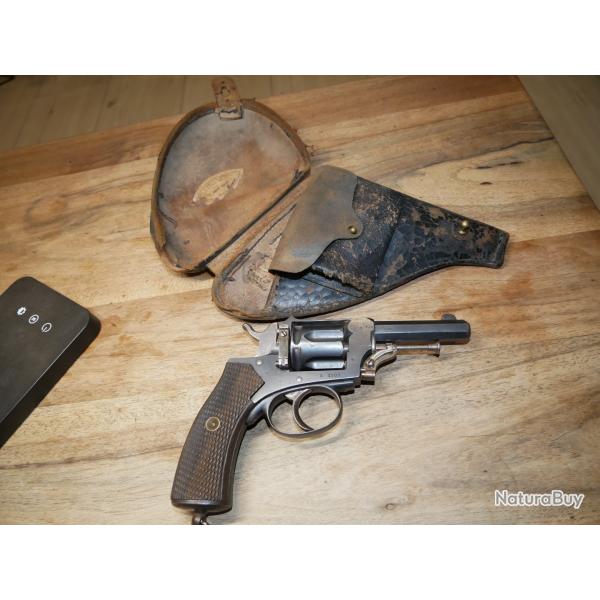 Revolver "Le Municipal" 8mm92 St Etienne Lamure & Gidrol avec son �tui d'origine
