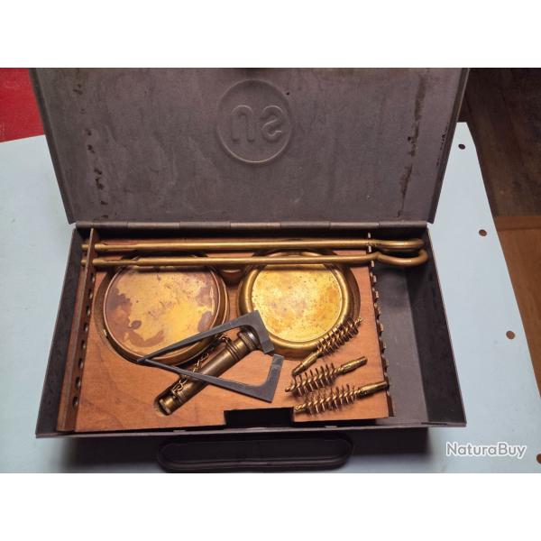 Un beau coffret Kleaning Kit pour Colt 45 .1911A1 deux �couvillons et 3 brosses +2Tournevis original