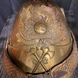 casque pompier avec sa plaque au coq , mod&egrave;le 1852 ?