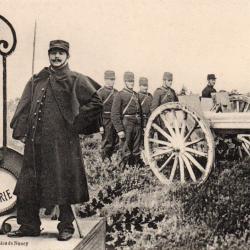 CPA- R&eacute;giment DARTILLERIE -N&deg;7121