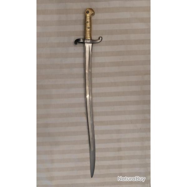 Ba�onnette type 1842. Sabre � lame Yatagan. TTBE