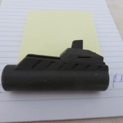 Embout de canon porte-guidon pour arme de tir