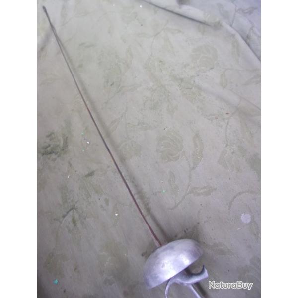 �p�e lame de 89 cm environ