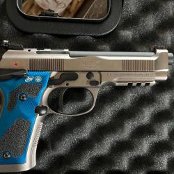 Pistolet Beretta 92X performance Cal.9x19 Optic Ready + d&eacute;tente sport  + grip sport bleu