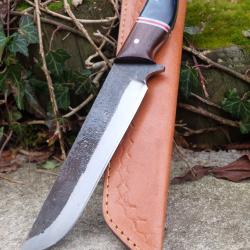 BIG Couteau Buscharft Survie Bowie Lame Acier Carbone 1075 Etui Cuir Manche Bois/R&eacute;sine F Artisanale
