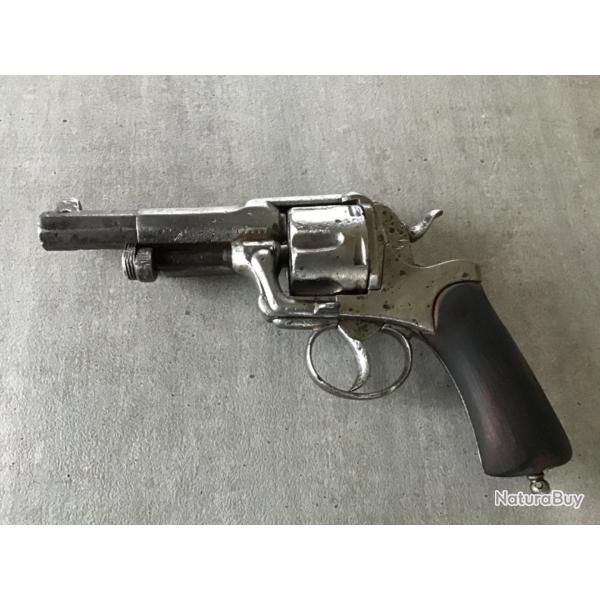 Revolver FAGNUS MAQUAIRE