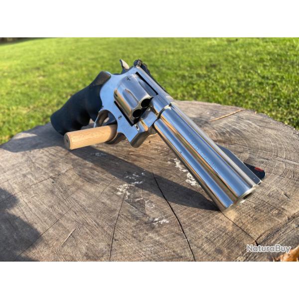 SMITH&WESSON 629-4 Classic canon de 5 pouces � un euro sans prix de r�serve