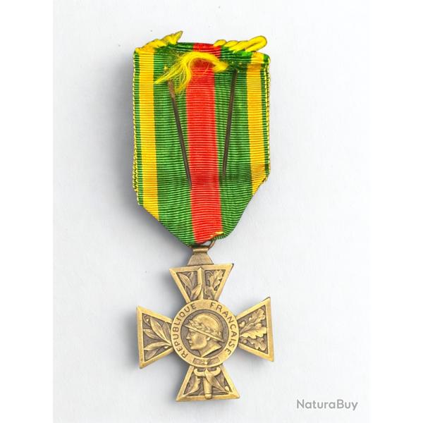 (64.001) Croix du combattant volontaire