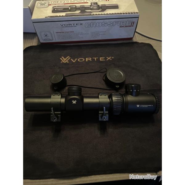 Lunette de battue vortex crossfire ii riflescope 1-4x24 avec les colliers de montage .tr�s bon �tat.