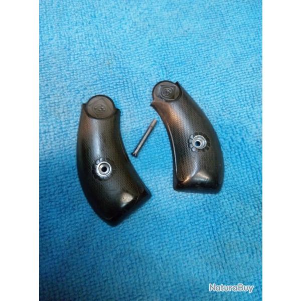 Plaquettes de revolver Harrington Richardson 22 RIMFIRE