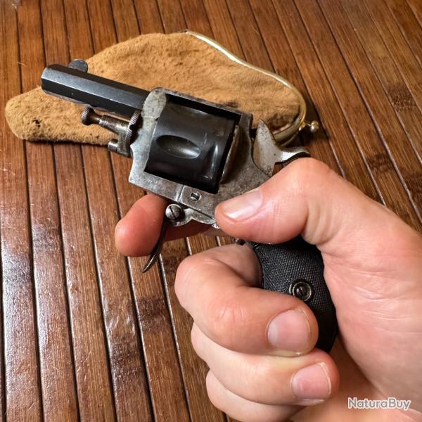 BEAU REVOLVER DE POCHE BULLDOG 6 coups calibre 320