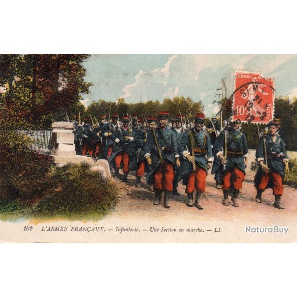 CPA - L' Arm�e Fran�aise - Infanterie - Une Section en marche -N�7126