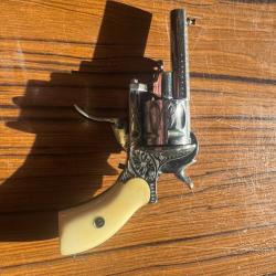 Superbe revolver 5mm &agrave; broche fin XIX&egrave;me