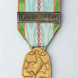 (101.004) M&eacute;daille comm&eacute;morative fran&ccedil;aise de la guerre 1939-1945