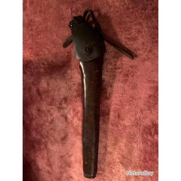 Rare housse/fourreau cuir pour la carabine Carcano 1891 de cavalerie .