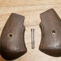 Paire de Plaquettes de revolver Bulldog cal .320