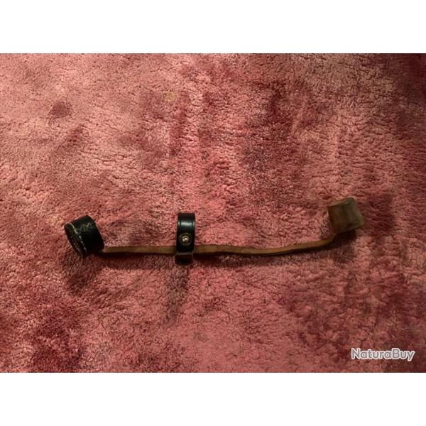 Bonnette de protection cuir et bois pour lunette de tireur d'�lite Allemand Zf4 . Fusil G43 .