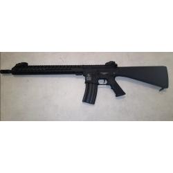 M16 AEG m&eacute;tal avec ext&eacute;rieur de qualit&eacute;, garde main en aluminium CNC avec licence colt neuf