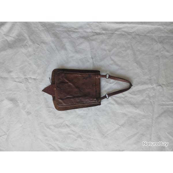 Uniforme - FR444240.a Sabretache spahis (choukkara) officier second Empire, cuir marron