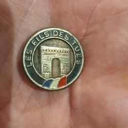 INSIGNE LES FILS DES TUES ( DRAGO PARIS BERANGER )