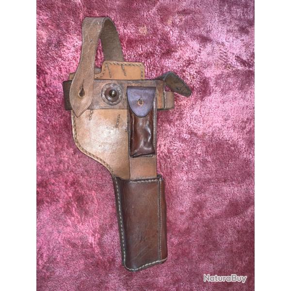 Exceptionnel cuir pour l'�tui crosse du Mauser C96 militaire . Date 1916 .