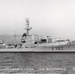 CPA - Marine de Guerre - ESCORTEUR RAPIDE LE BRESTOIS  - N&deg;7164