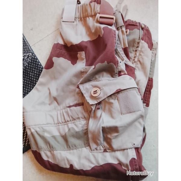 Authentique.Treillis de combat f�lin, sable. Taille 42