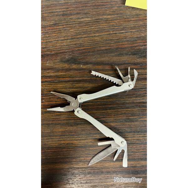 Outil couteau multifonctions avec �tui GK