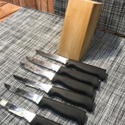 Bloc bois et 6 couteaux &agrave; l'os