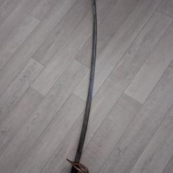 Sabre de cavalerie en tr&egrave;s bon &eacute;tat