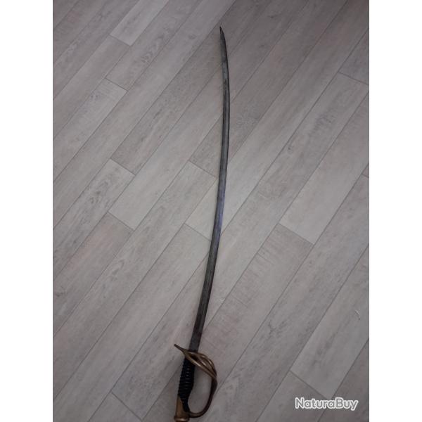 Sabre de cavalerie en tr�s bon �tat