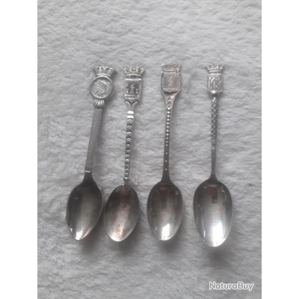 Lots 4 petite cuilliere de collection