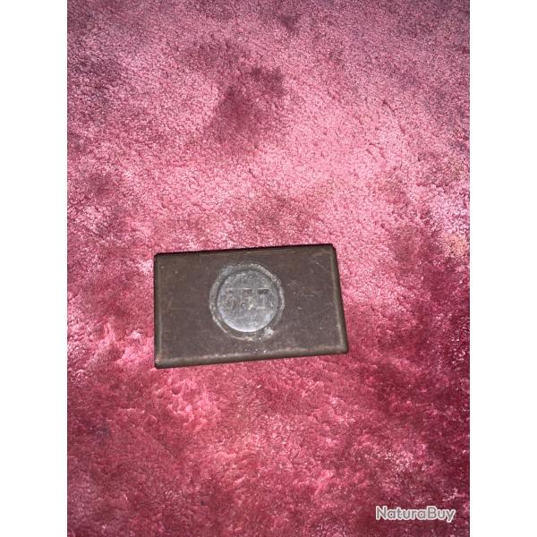 Petite bo�te trouv�e en brocante contenant des petites pi�ces de Mg34 et Mg42 , extracteurs etc ....