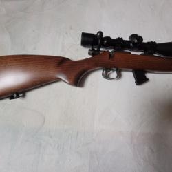Cz 452-2E ZKM  calibre 22LR avec silencieux et lunette