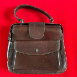 Petit sac &agrave; main en cuir marron vintage Pierre Moreau