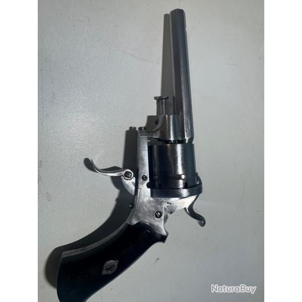 Revolver 9mm � broche