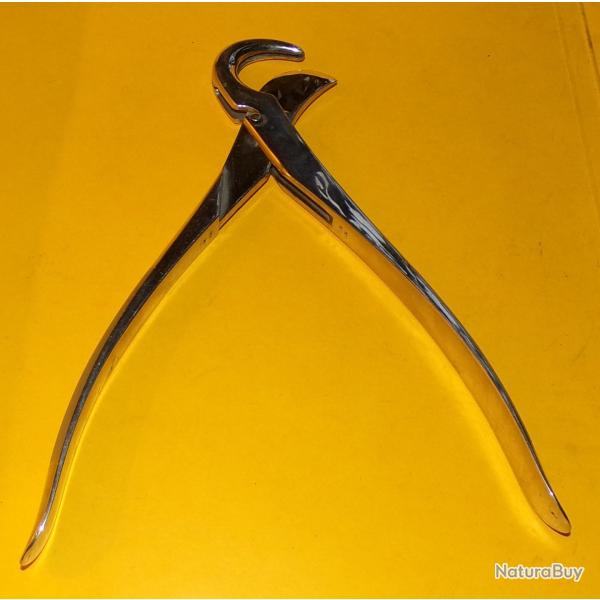 SERVICE DE SANTE : OUTIL MEDICAL PINCE DE DECOUPE POUR OPERATION ,BON ETAT  VOIR PHOTOS. POUR TOUT R