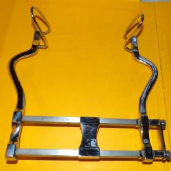 SERVICE DE SANTE : OUTIL MEDICAL ECARTEUR GRAND MODELE  POUR OPERATION ,BON ETAT  VOIR PHOTOS. POUR