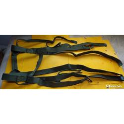 ARMEE AMERICAINE U.S : SANGLE DE L'ARMEE AMERICAINE AVEC UN TAMPON DE 1967 BIEN VISIBLE PERIODE GUER