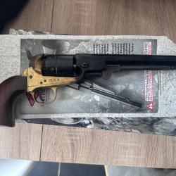 Revolver &agrave; poudre noire F.lli Pietta calibre .44 - &Eacute;tat proche du neuf - Bo&icirc;te et accessoires