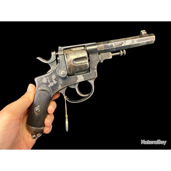 EXCELLENT REVOLVER MILITAIRE BODEO D'OFFICIER cal. 10.35