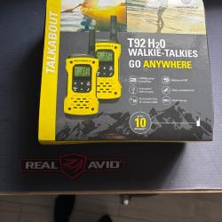 Motorola T92 H2O paire 2x Talkie-walkie &eacute;tanche IP67 16 canaux PMR446 USB-C