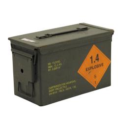 Caisse en m&eacute;tal pour munitions