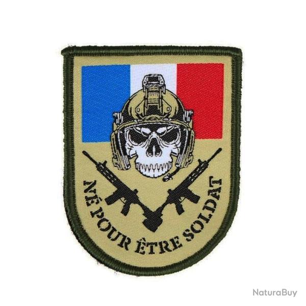 Patch velcro "n� pour �tre soldat" - �dition fran�aise