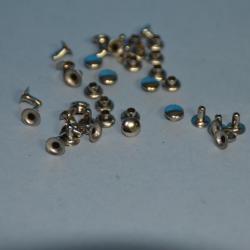 Suite d&eacute;barra de mon atelier rivet &Oslash;7